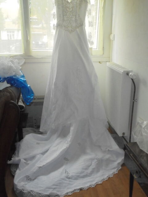 robe de mari�e neuf 210 Boulogne-sur-Mer (62)