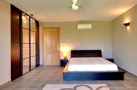 Lit double 160x200 parfait état Roquebrune-sur-Argens (83)