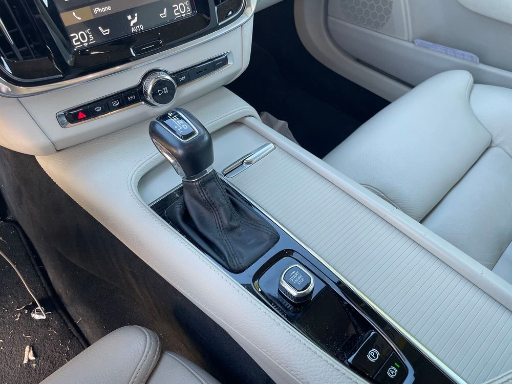 V90 D3 150 ch Geartronic 6 Momentum 2018 occasion 32300 Idrac-Respaill&egrave;s