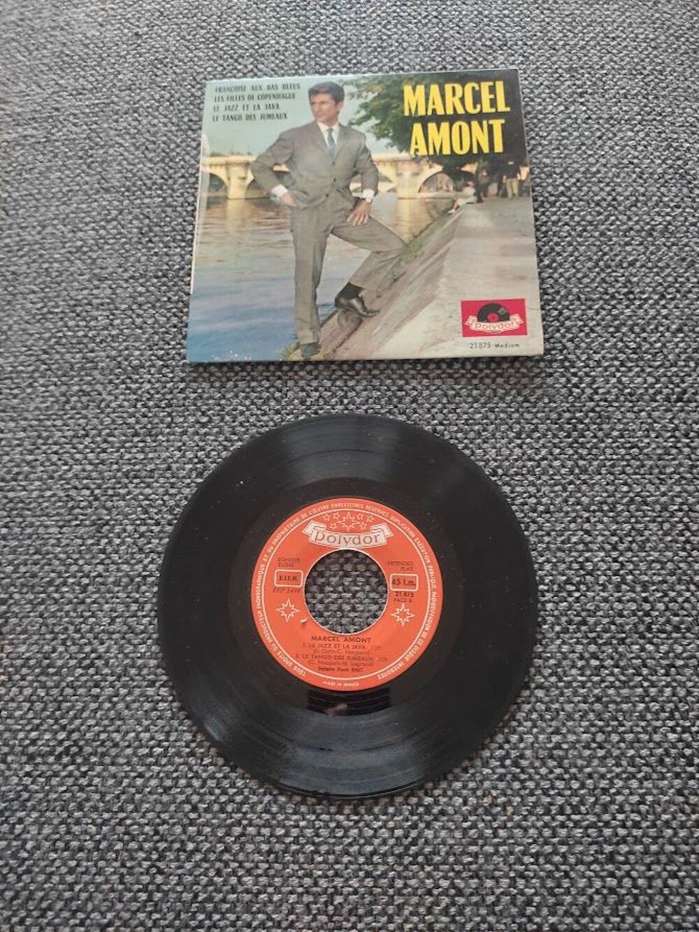 M (142) - Marcel Amont ? Fran&ccedil;oise aux bas bleus CD et vinyles