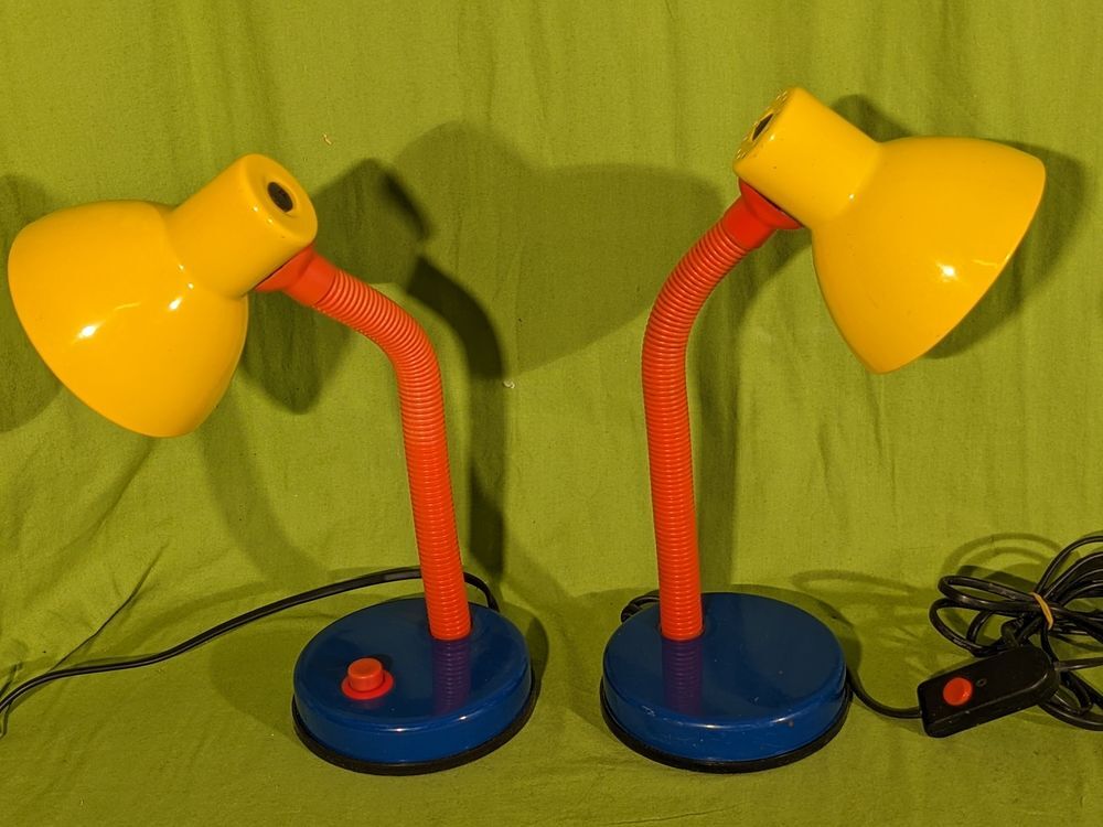 Fausse paire de 2 lampes MEMPHIS Ettore Sottsass presque jum Décoration