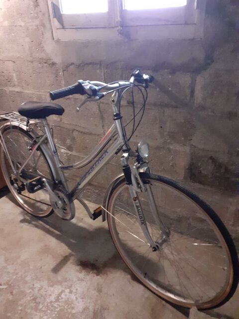 vélo femme 80 Autreville (02)