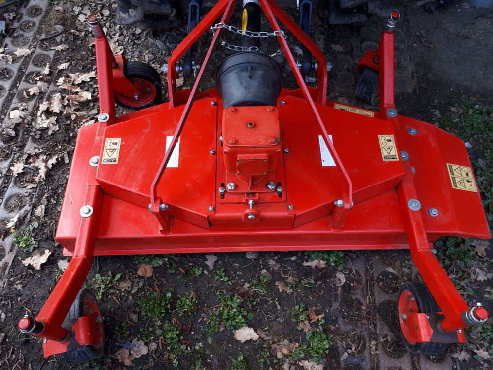 coupe tondeuse arri&egrave;re SRM Jardin