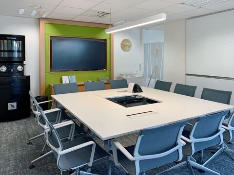 Acc&egrave;s tout inclus &agrave; des espaces de bureau professionnels pour 4 personnes &agrave; Lille Chateau Rouge 1018 59700 Marcq-en-barœul