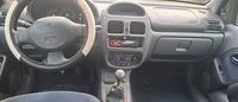 Clio II Clio 1.4i Aliz&eacute; 1999 occasion 30000 N&icirc;mes