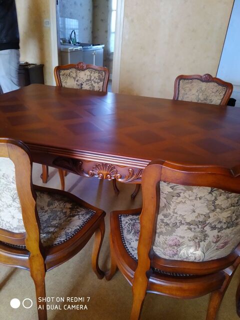 Buffet style Louis XV avec ça table et 4 chaises merisier 0 Meaux (77)