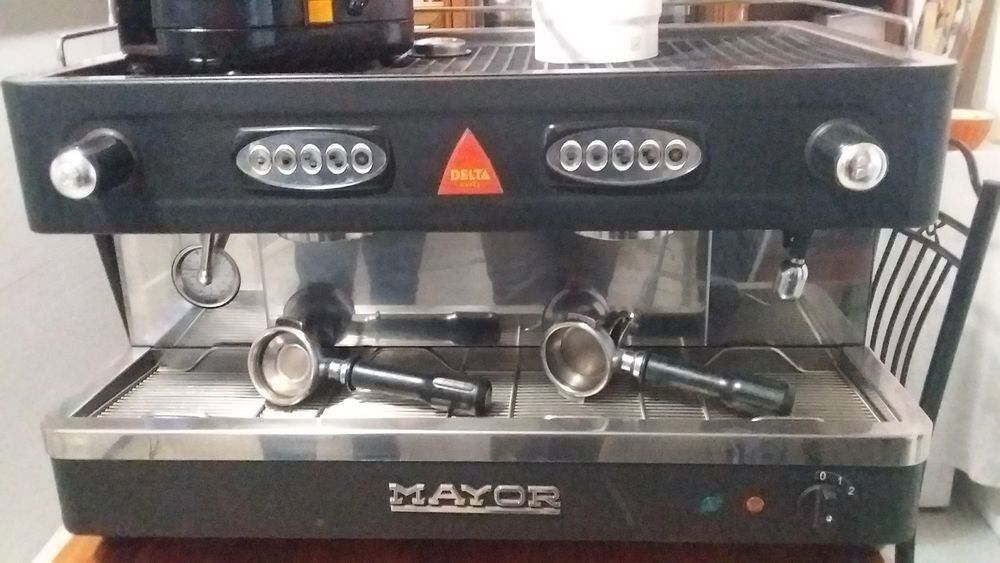 Machine &agrave; caf&eacute; professionnel avec doseur caf&eacute; et gaz Electroménager