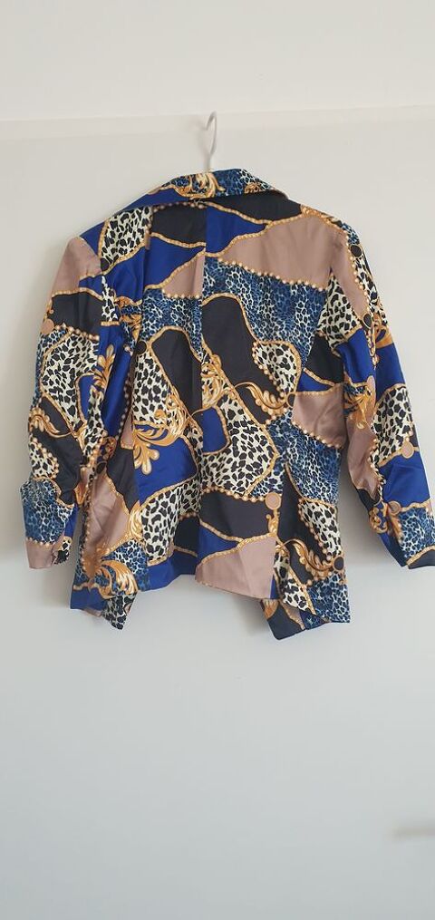 Veste tailleur or et bleue 5 Saint-Donat-sur-l'Herbasse (26)