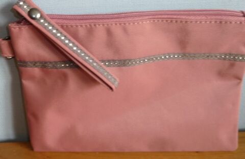 POCHETTES vieux rose et/ou NUXE  2 Doussard (74)