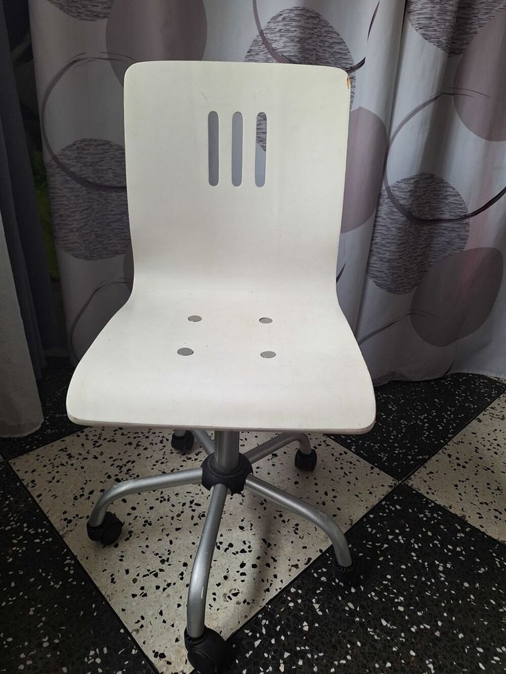 Bureau et chaise Meubles