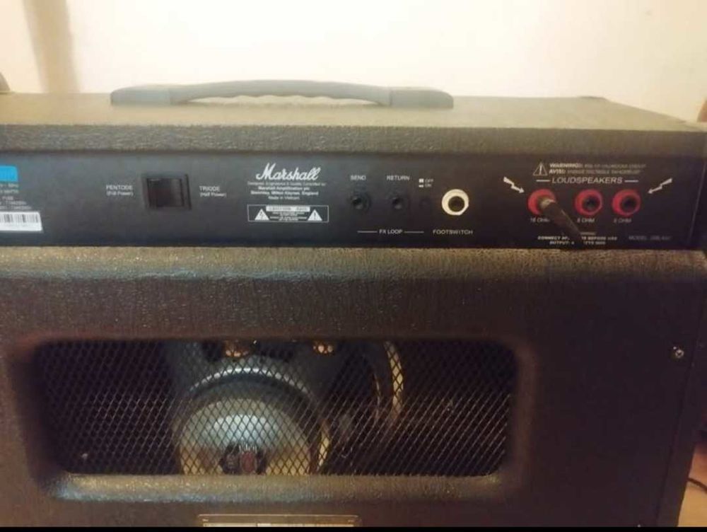 Guitare SG Epiphone + Ampli Marshall Instruments de musique