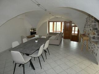  Maison à louer 3 pièces 90 m²