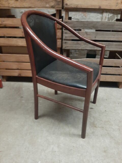 12 Fauteuils anciens 120€ le lot Ferrière-la-Petite (59)