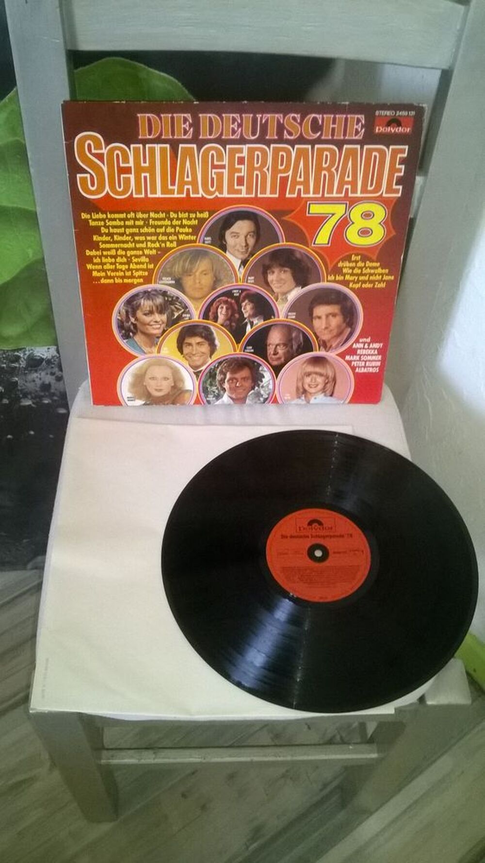 Vinyle Die Deutsche Schlagerparade '78
1978
Excellent etat CD et vinyles