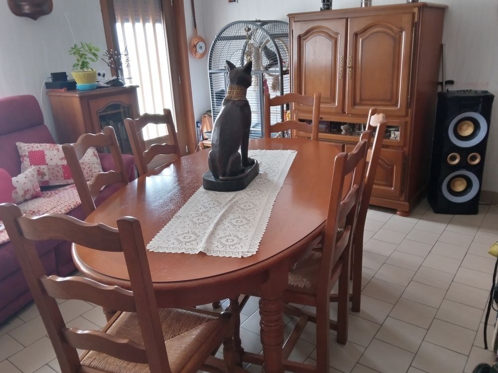 Salle &agrave; manger compl&egrave;te Meubles