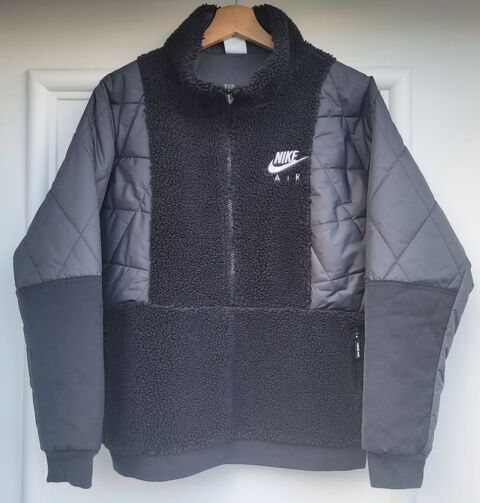 Veste d'hiver matelass�e / polaire Nike Air. 55 Rennes (35)