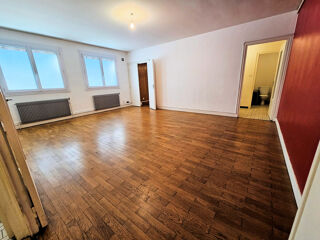  Appartement à louer 2 pièces 63 m²
