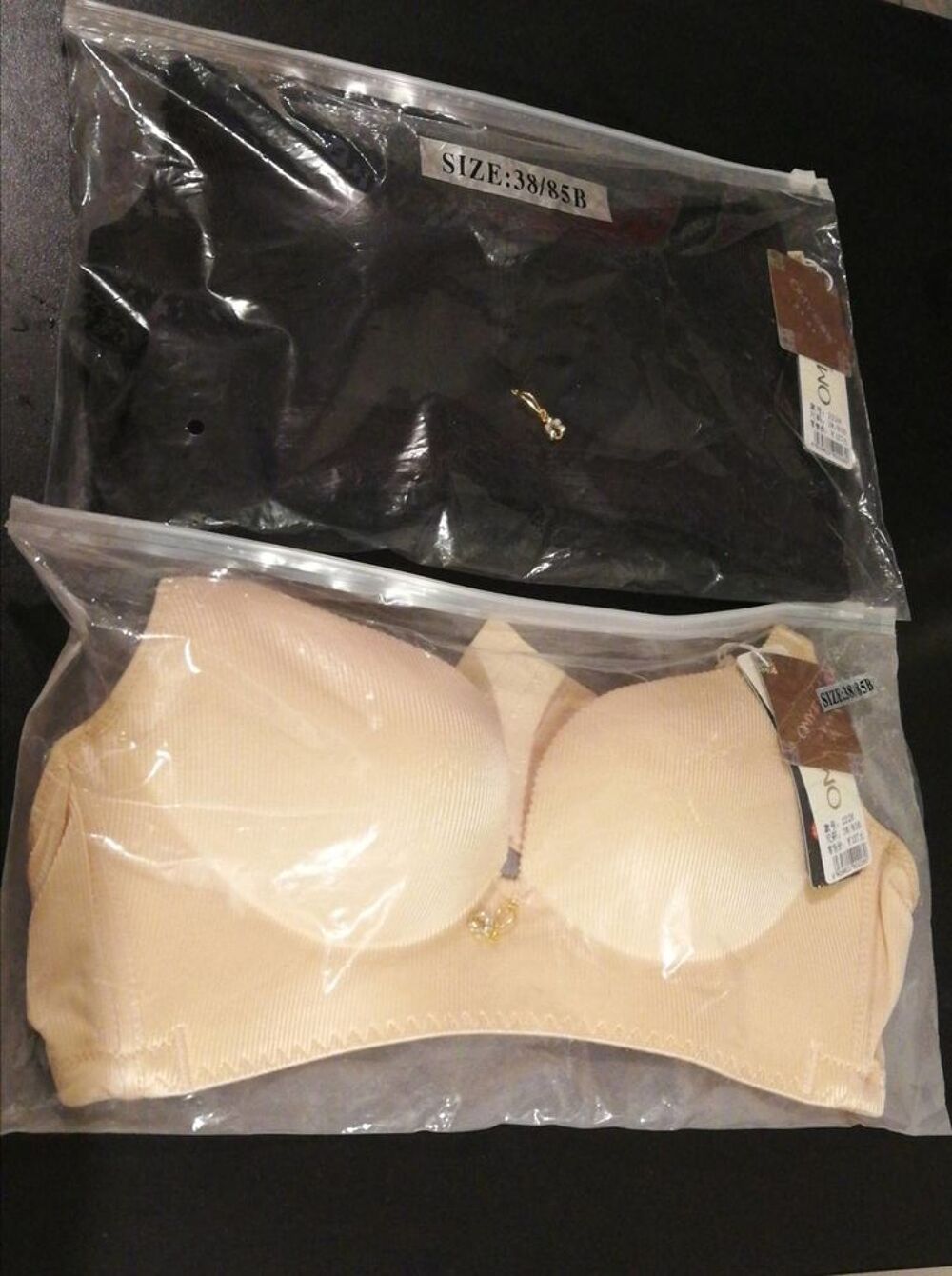 Soutien-gorge femme NEUF Vêtements