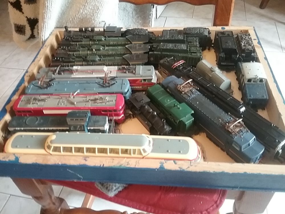 trains 