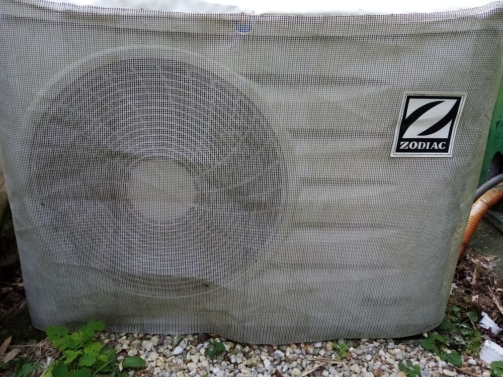 POMPE A CHALEUR ZODIAC pour piscine hors sol 7 m&egrave;tres sur 3. Jardin