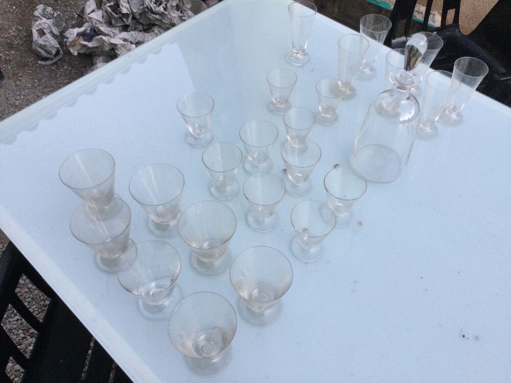 Service 24 verres et sa carafe Cuisine