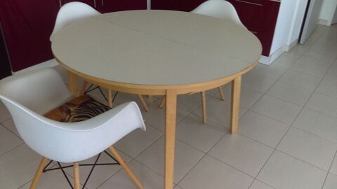 Table ronde blanche 20 Angoulins (17)