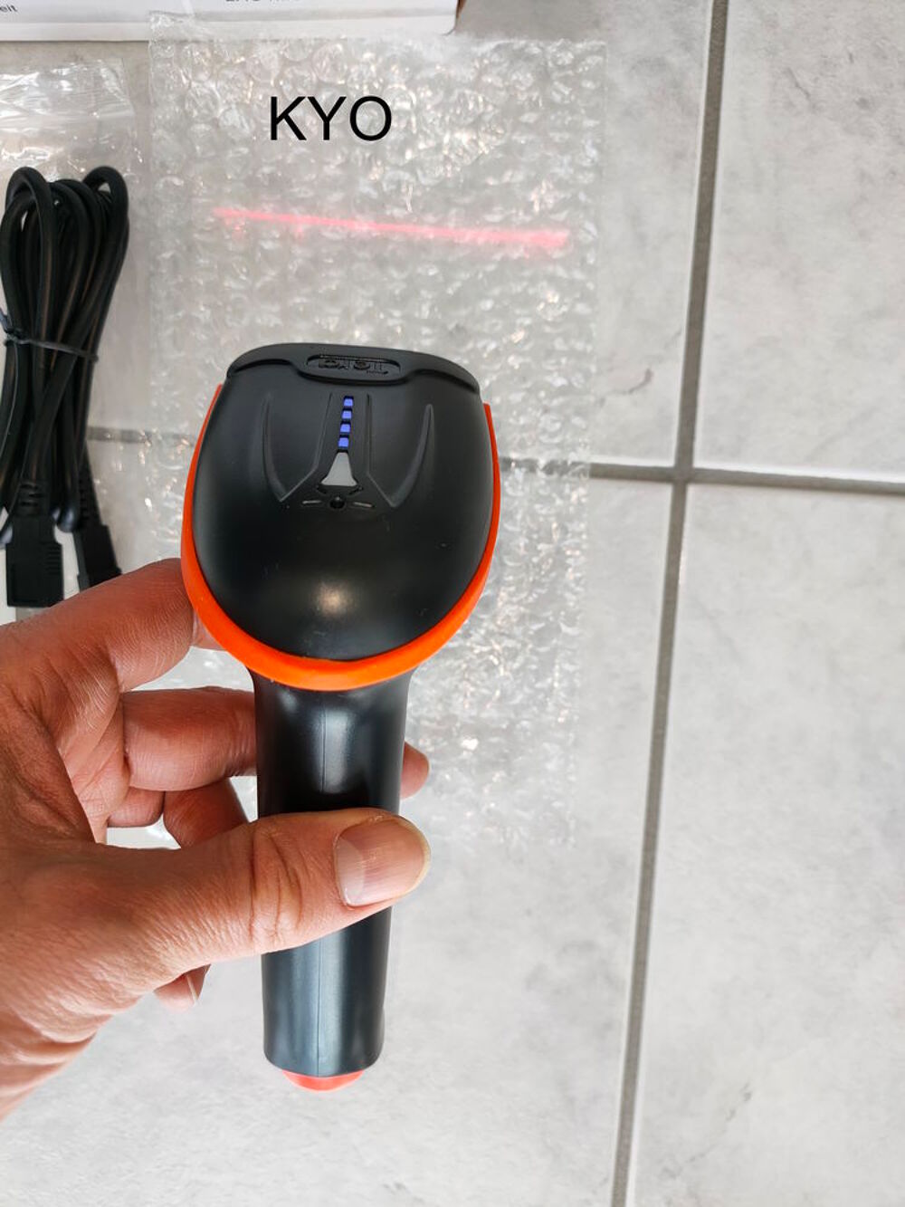 TERA 5100, Lecteur de Codes-Barres 1D sans fil batterie Matériel informatique