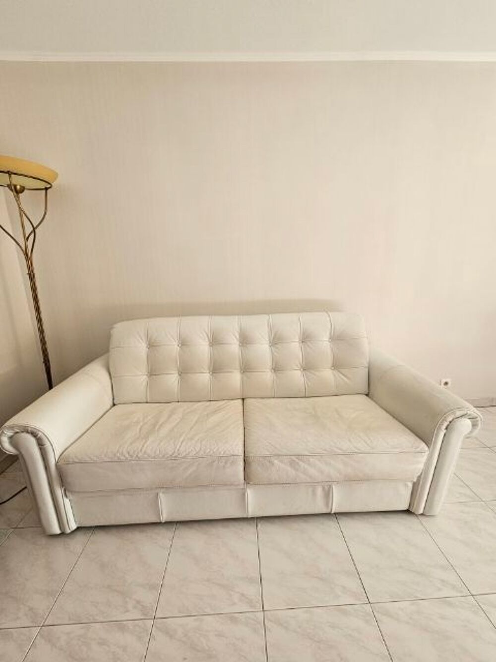 CANAPE EN CUIR Meubles