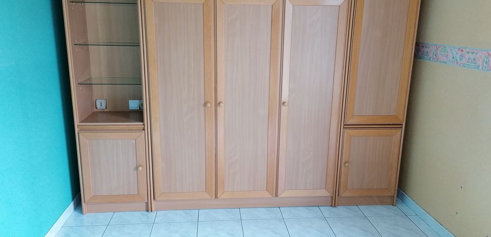 Meuble Lit escamotable sur mesure L: 2.56/ H: 2.26/ P:0.44 Meubles