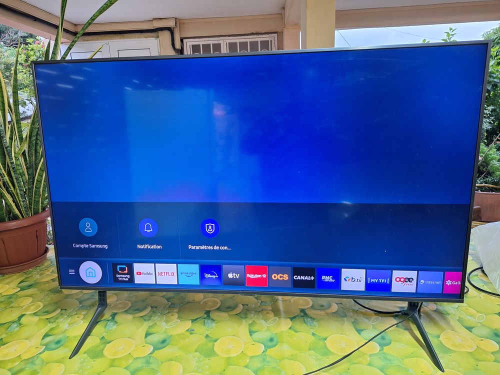 Ecran TV Samsung 4k 125 cm 250 euros Photos/Video/TV