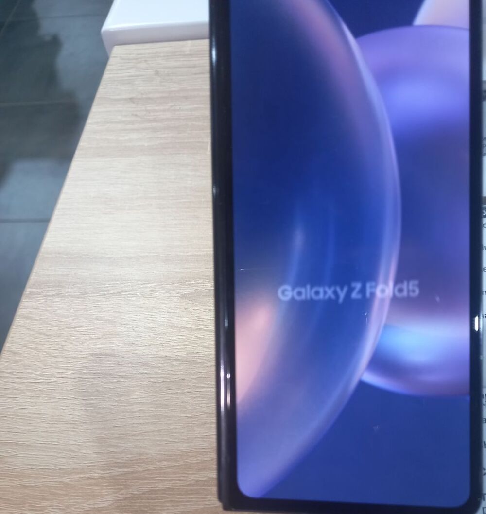 Samsung galaxie z fold5 Téléphones et tablettes