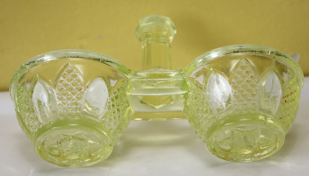 serviteur poivre sel uranium glass, verre ouraline Cuisine