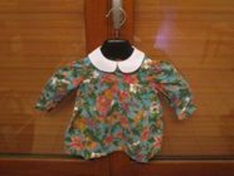 Robe fleurie sur fond vert avec encolure blanche 0 M�rignies (59)