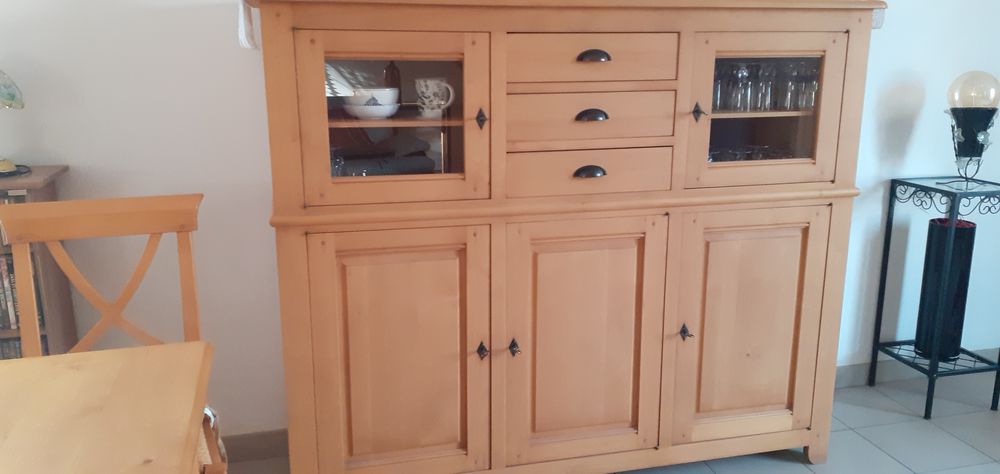 BUFFET + TABLE + 4 CHAISES Meubles