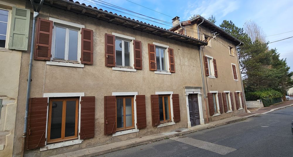 Appartement 7 pièces · à Guéreins · 415 000 €