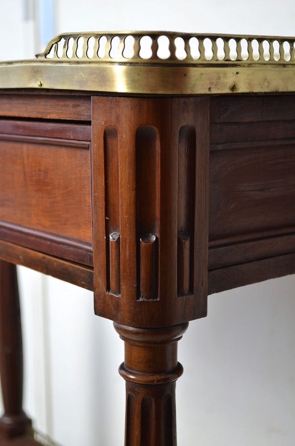 Console style Louis XVI en acajou Meubles
