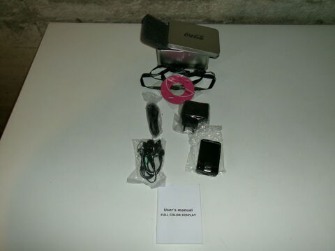 MP4 Lecteur Baladeur Digital Player Coca Cola neuf Complet 25 Foug�res (35)