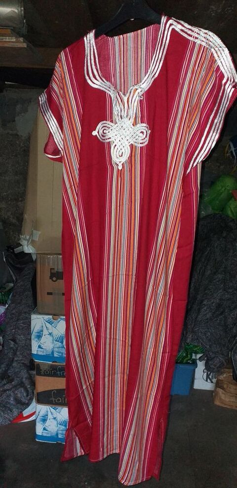 robe longue  8 Lyon 8 (69)