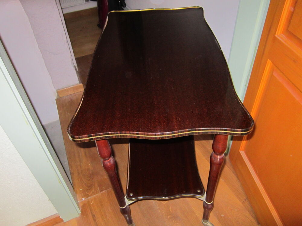 TABLE ROULANTE
Meubles
