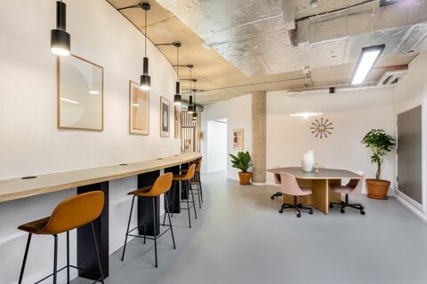 Mettez-vous directement au travail dans un espace professionnel &agrave; Spaces Cambronne 119 75015 Paris