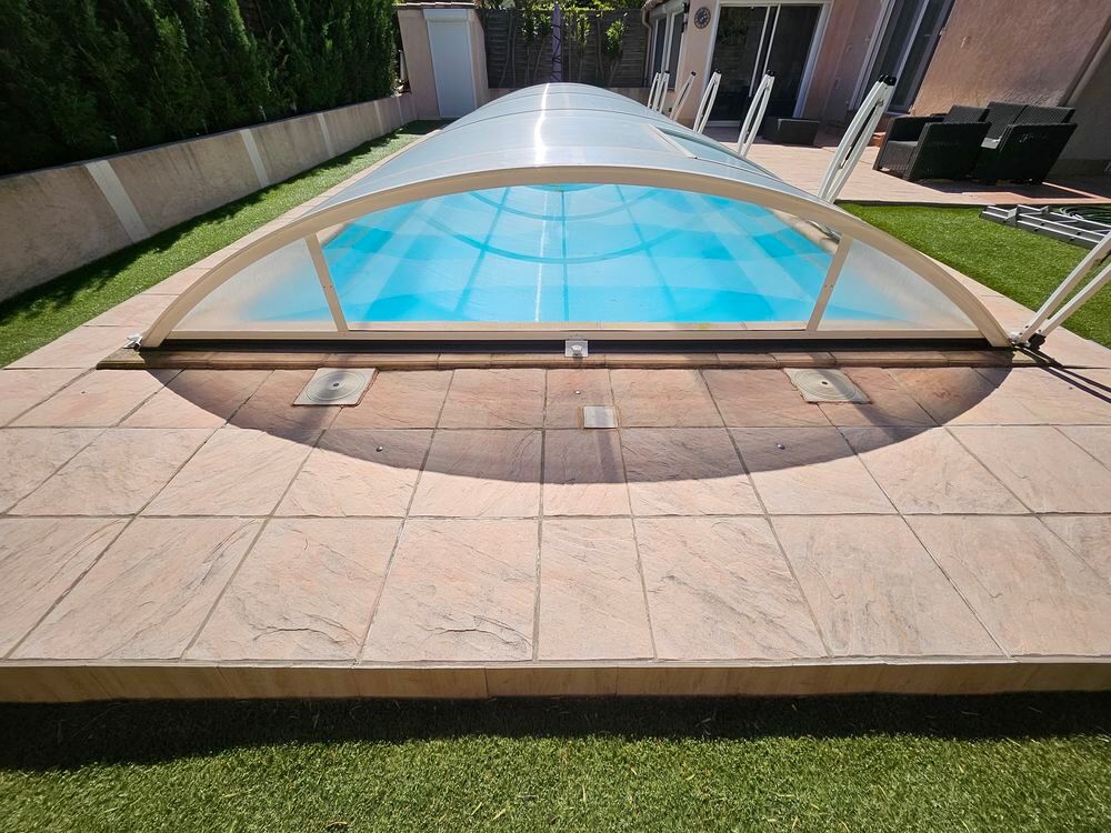 Abri piscine Abrideal Primo 2024 - 9.40 x 4,14 - 5 modules - Jardin
