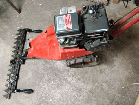 Faucheuse   marque KIVA 350 Clerval (25)