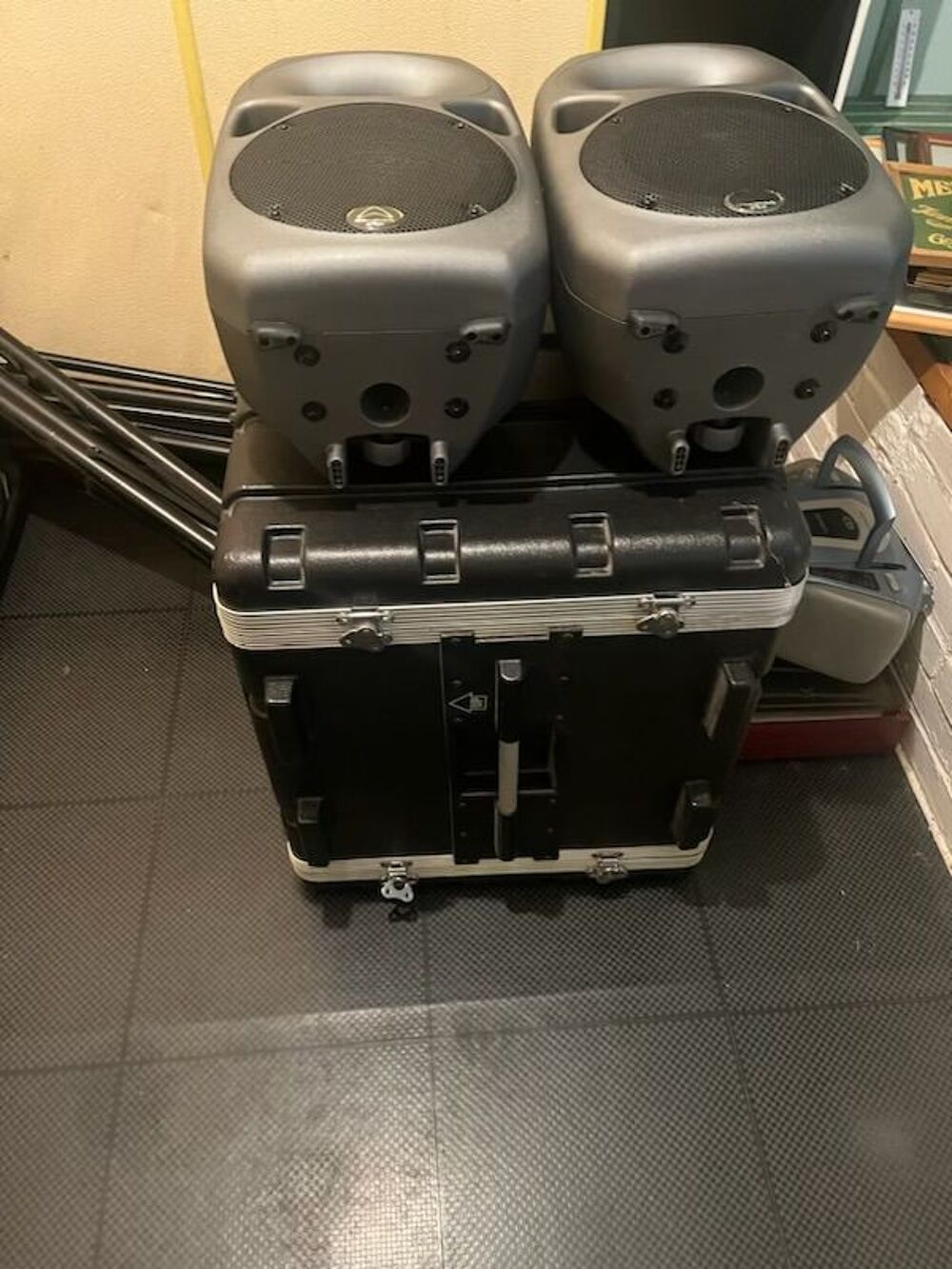 Mat&eacute;riel de karaok&eacute; Instruments de musique