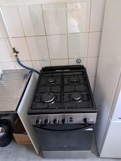 Four / gazini�re Faure 4 feux gaz tr�s bon �tat 150 Saintry-sur-Seine (91)
