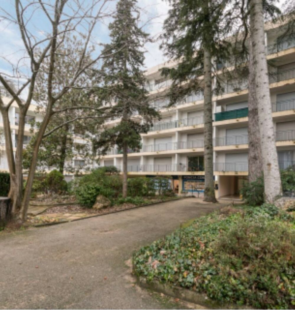 Vente Appartement studio meublé résidence les Cèdres à GREOUX LES BAINS Gréoux-les-bains