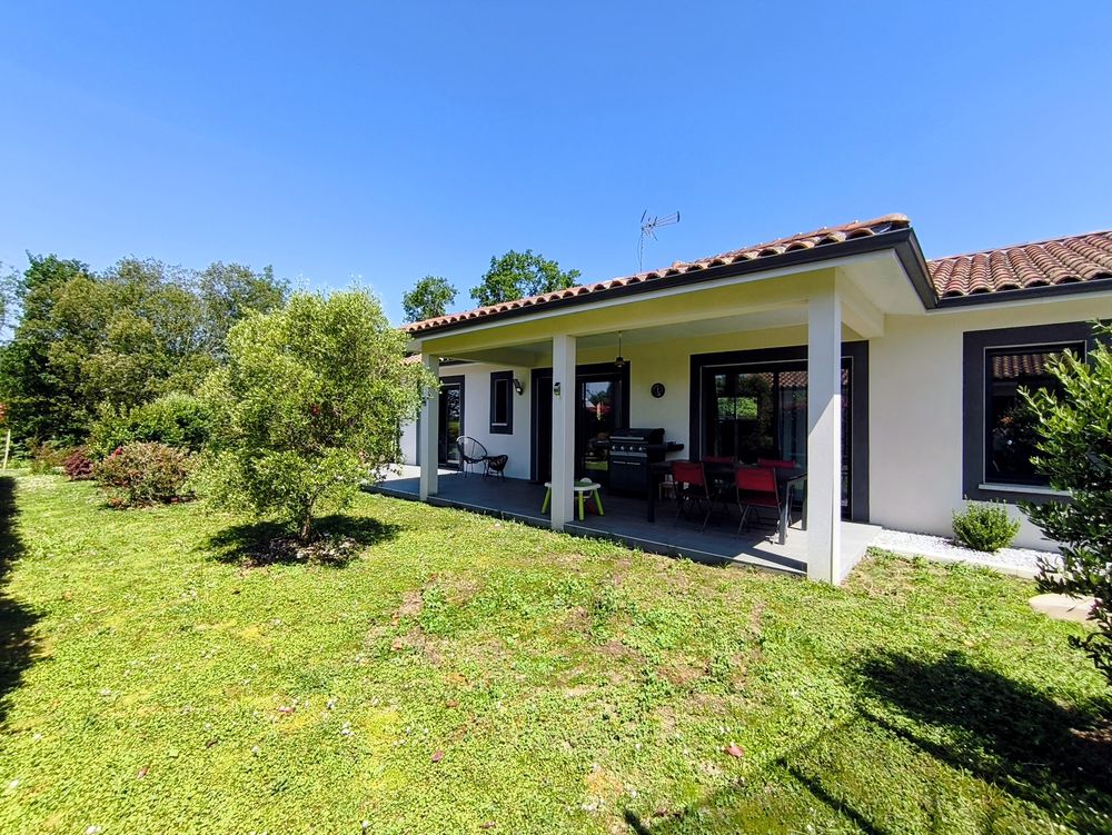 Vente Maison Maison de plain pied recentre 2019 avec un grand terrain Saint-jean-de-marsacq