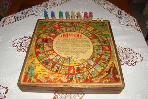 Coffret  jeu de l'oie petits chevaux dames jacquet  - 1930 40 Gargenville (78)