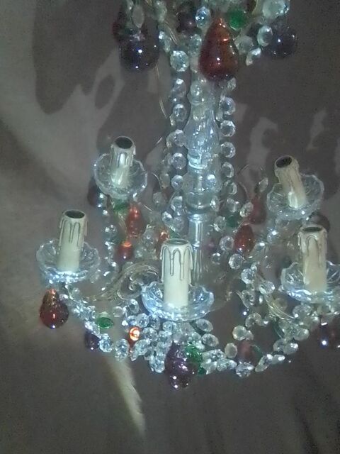 Lustre � pampilles avec fruits en couleur 1400 Nanterre (92)