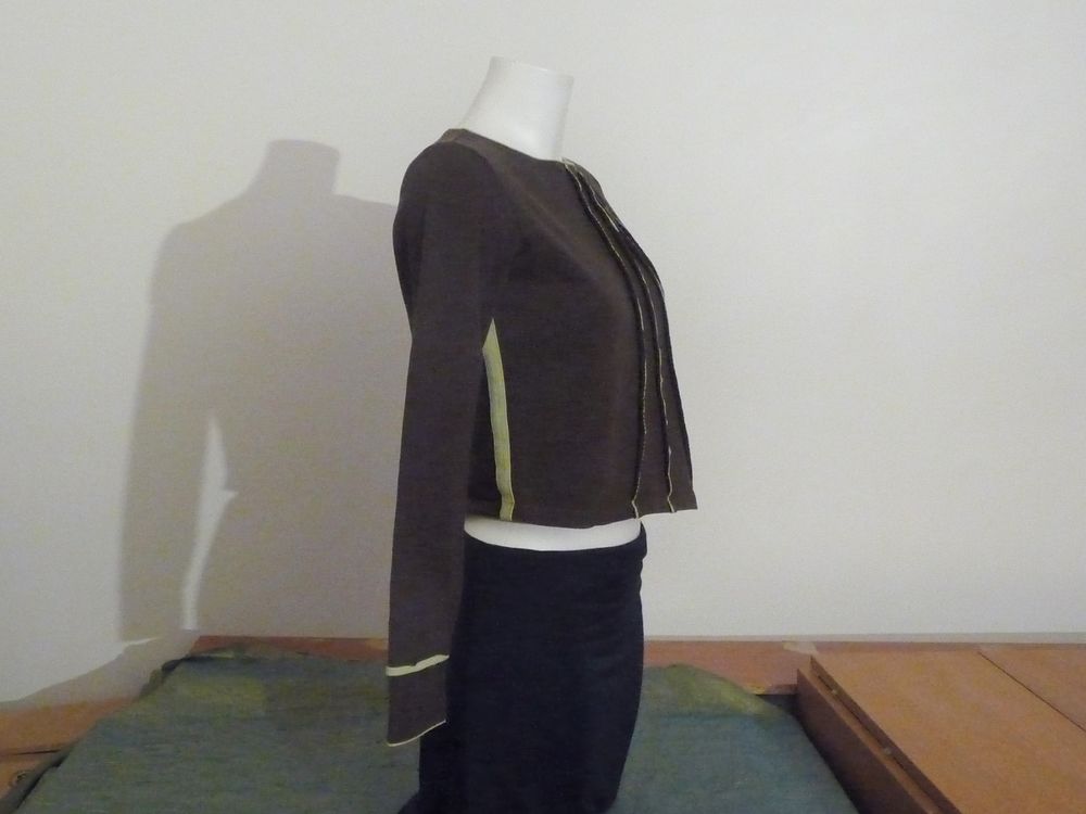 Top/ Tee Shirt Kaki &agrave; Manches Longues- Taille 36- Solola Vêtements