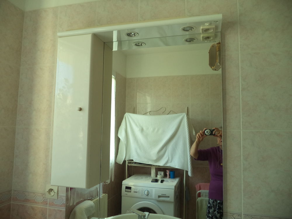mobilier de salle de bains, Meubles